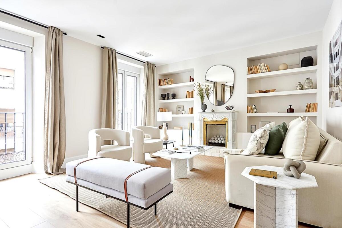 4-bedrooms Apartment München